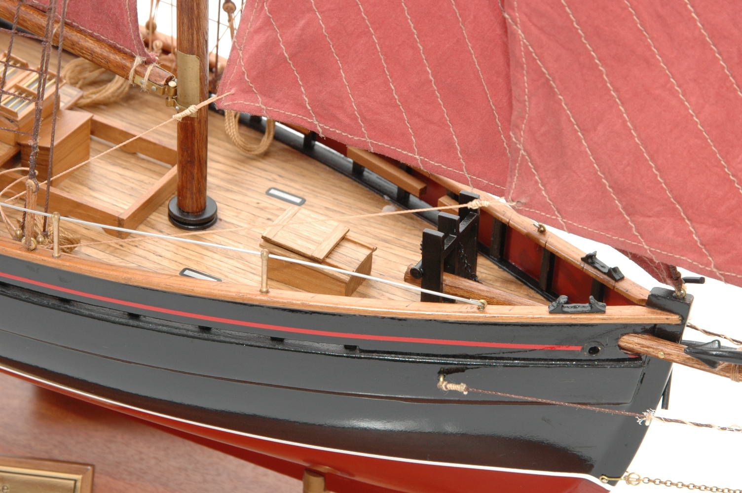 654-6203-Jolie-Brise-Model-Yacht-Premier-Range.jpg