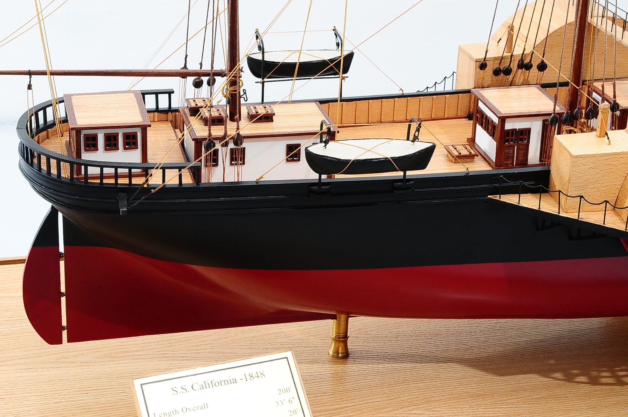 668-8646-California-Model-Ship-Premier-Range.jpg