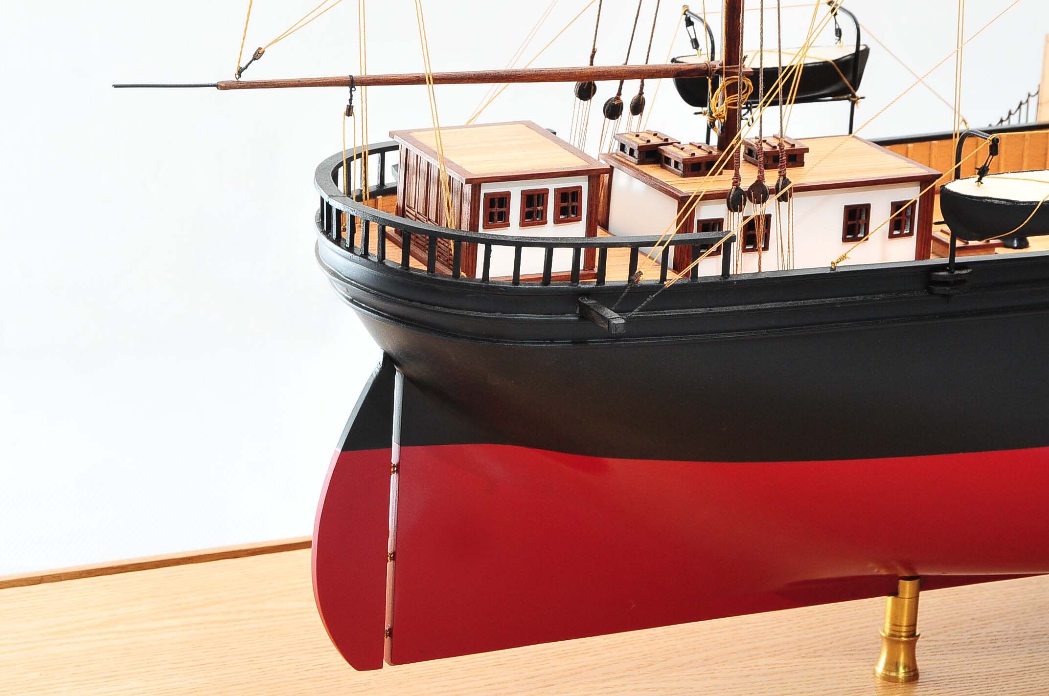668-8658-California-Model-Ship-Premier-Range.jpg