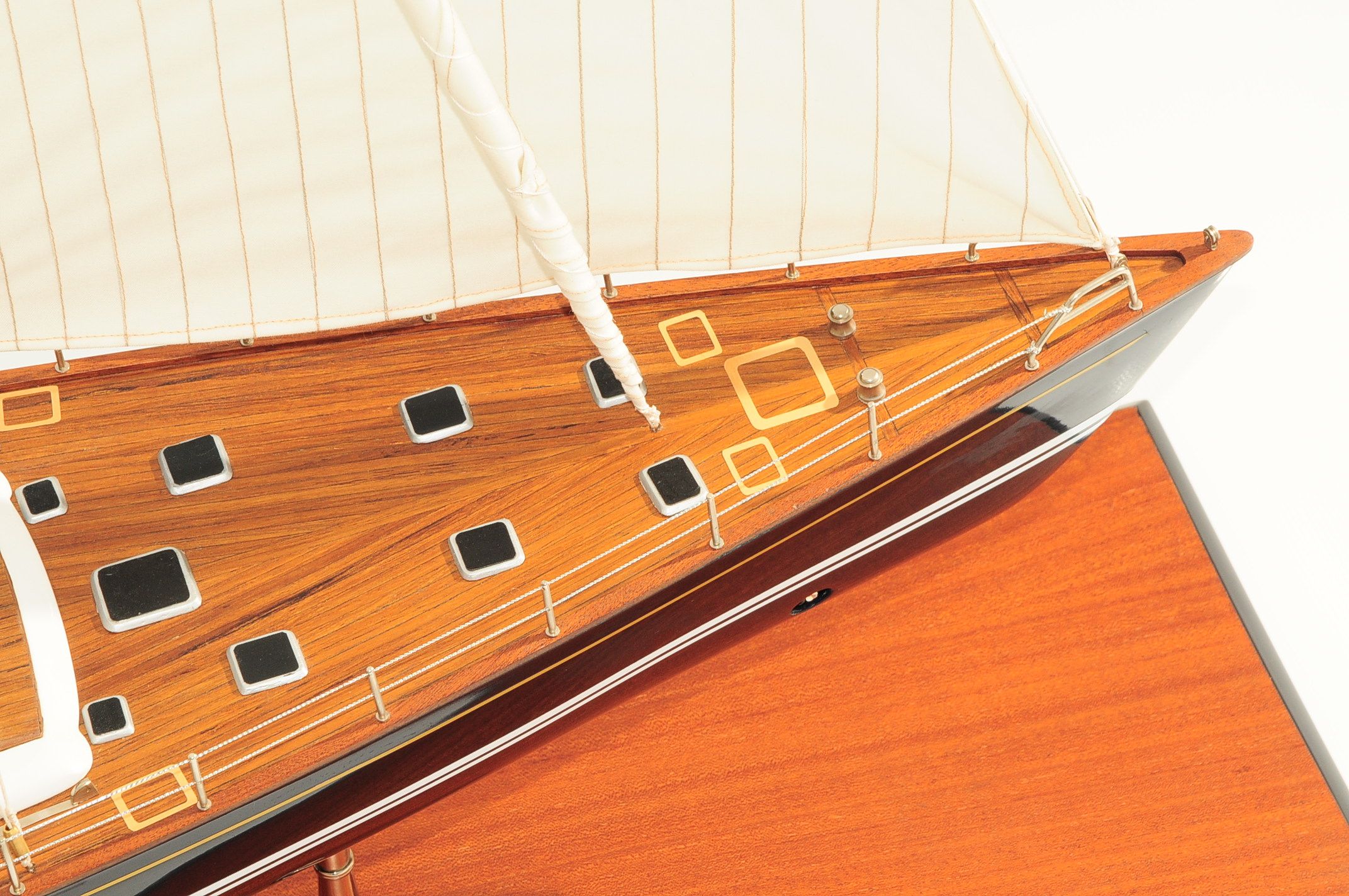709-6078-Mystery-Model-Yacht.jpg