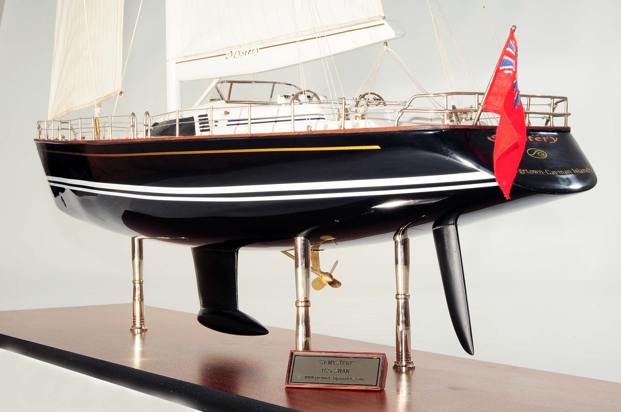 709-6085-Mystery-Model-Yacht.jpg