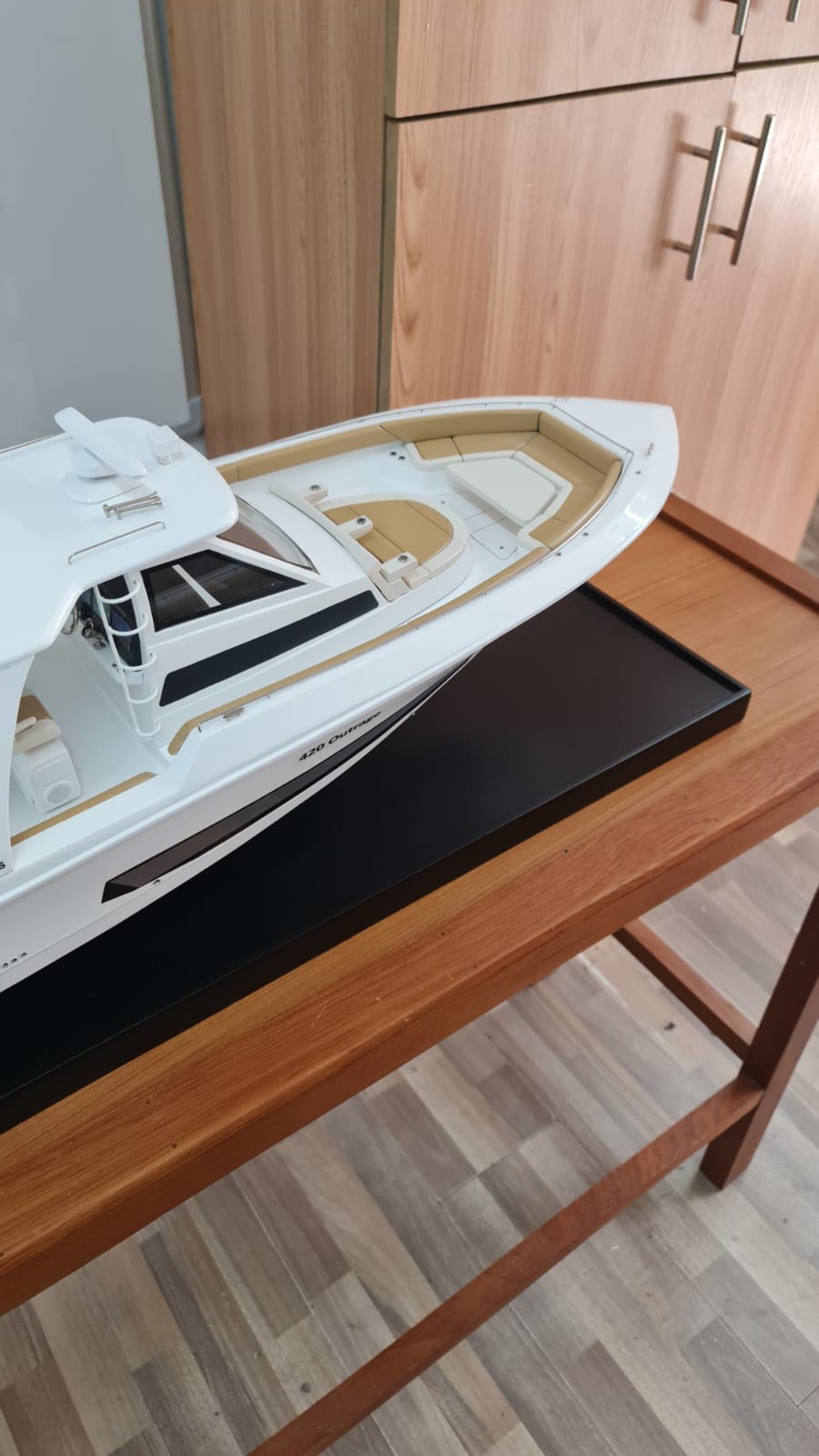 Boston-Whaler-420-12.jpeg