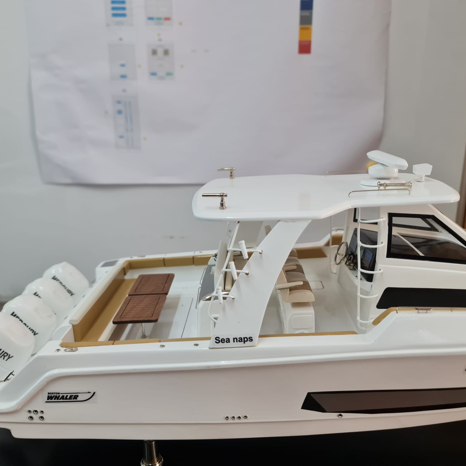 Boston-Whaler-420-3.jpeg