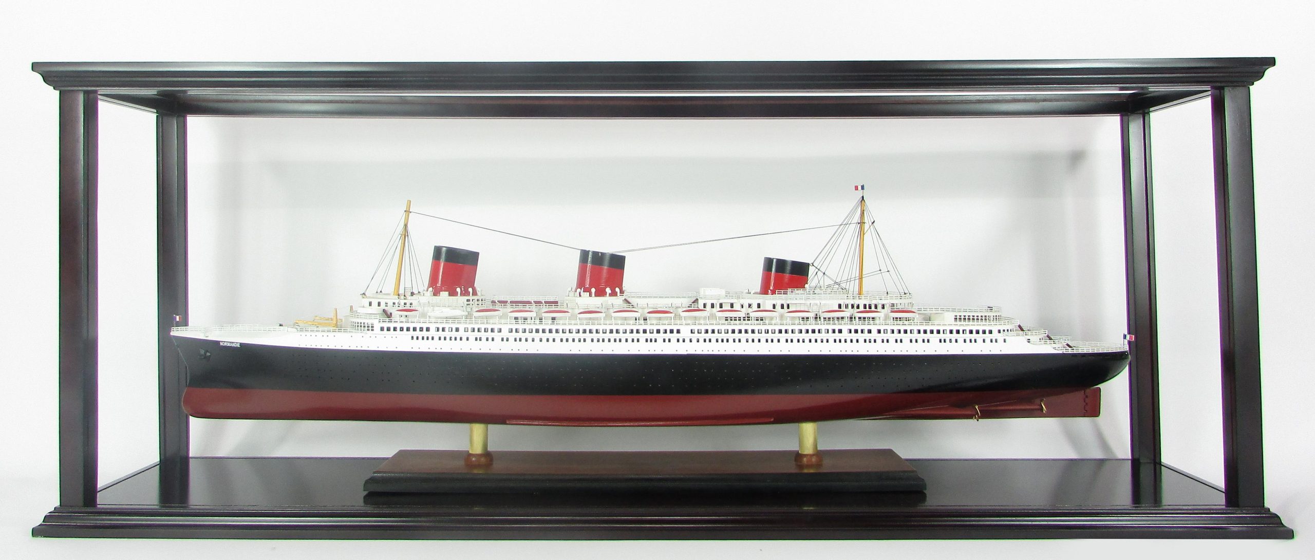 CRUISE_SHIPS-1-1-scaled-1.jpg