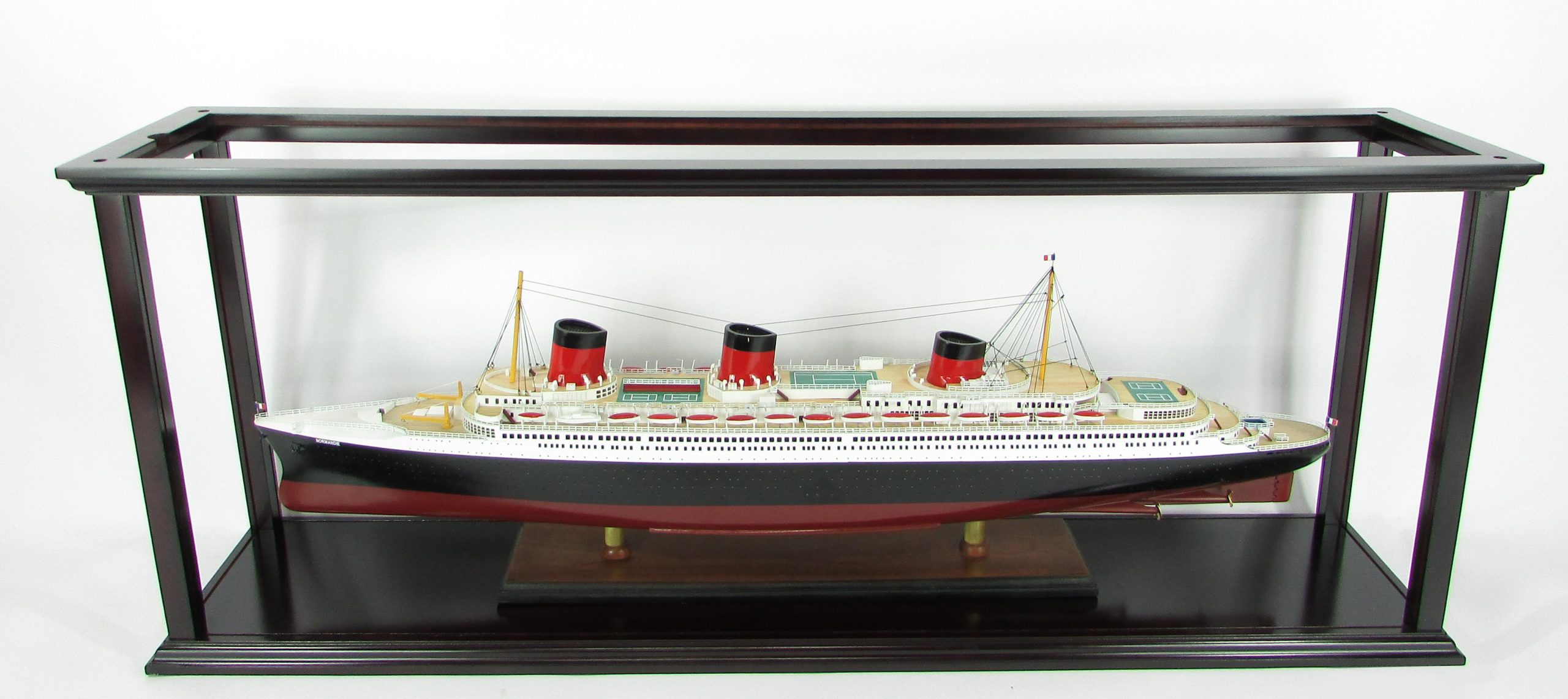 CRUISE_SHIPS-2-scaled-1.jpg