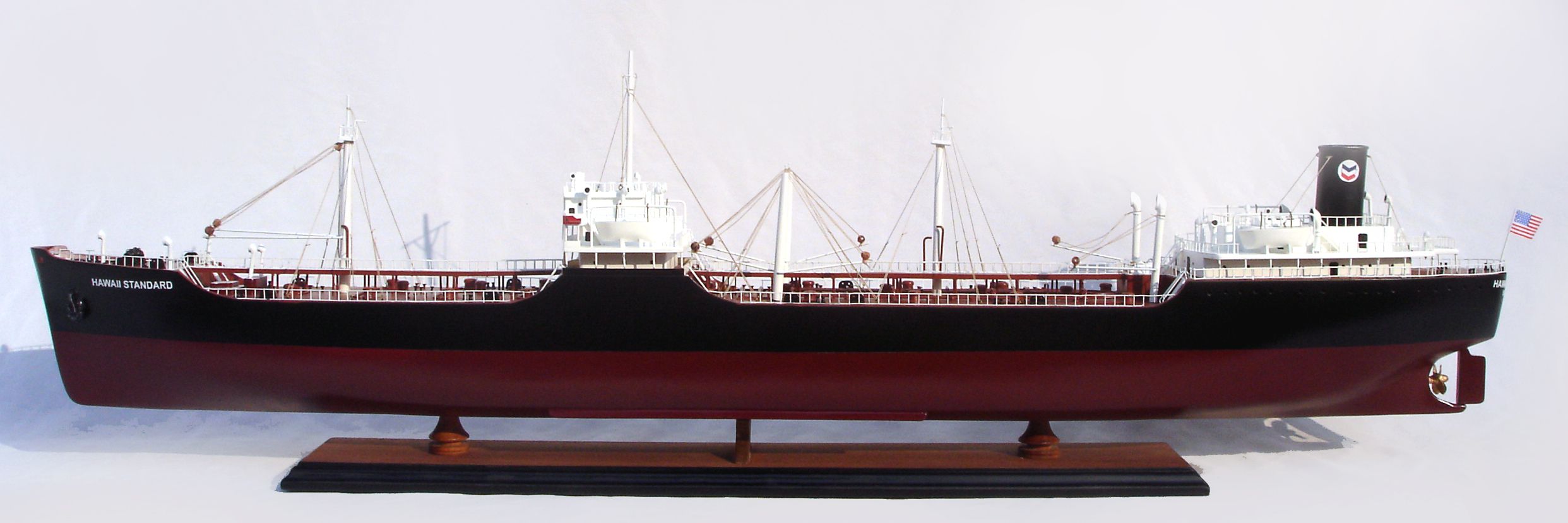 Hawaii/Nevada Standard Wooden Display Ship Model - GN