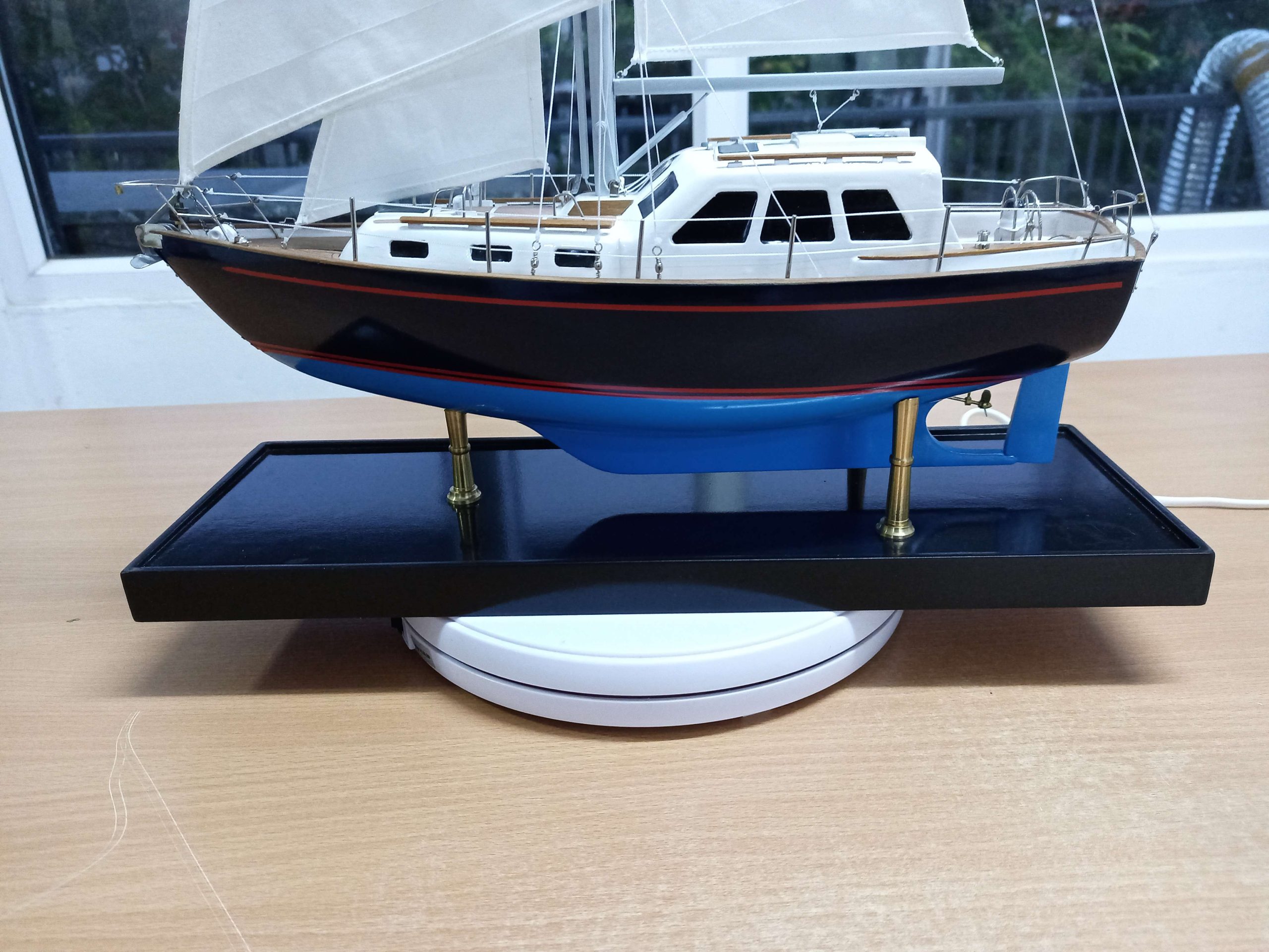 Luinga Mhor Sailing Yacht Display Ship Model - Premier Ship Models