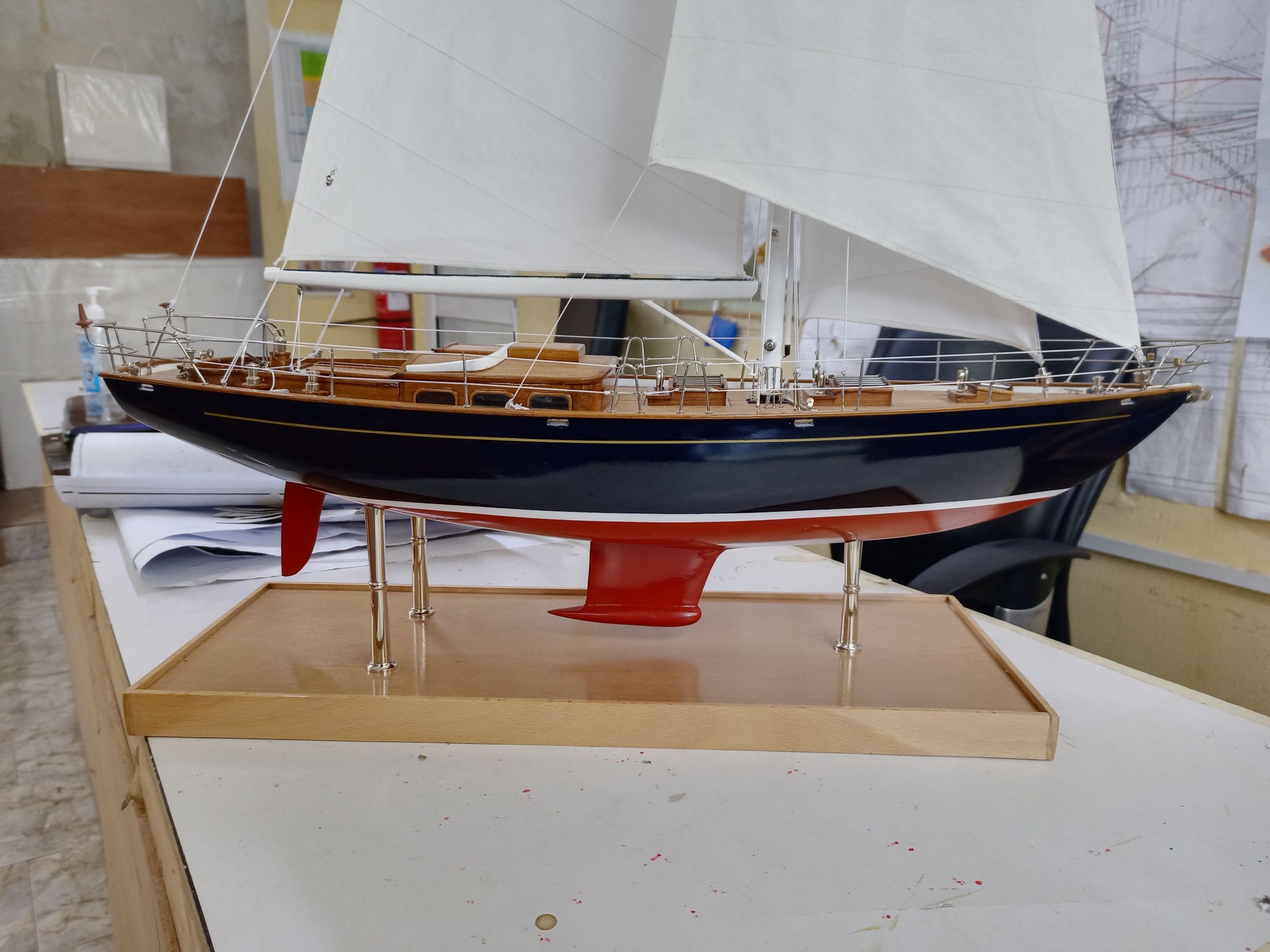 Milagro Sailing Yacht Display Ship Model - Premier Ship Models