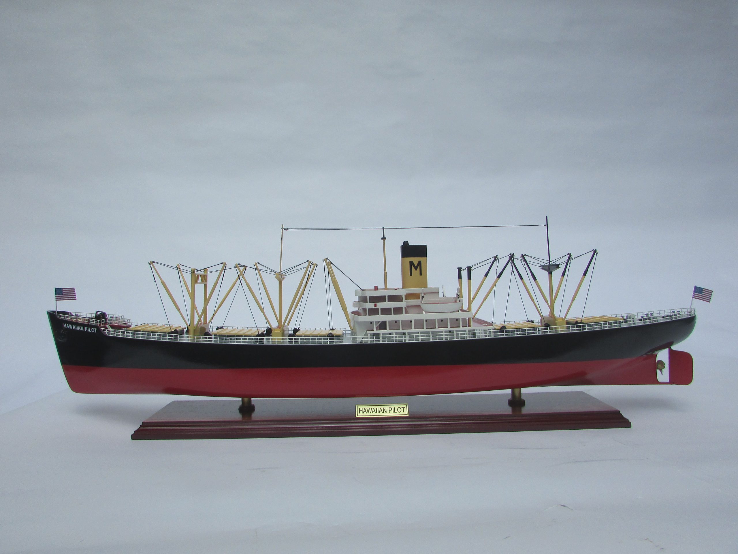 Hawaiian Pilot Display Ship Model - GN