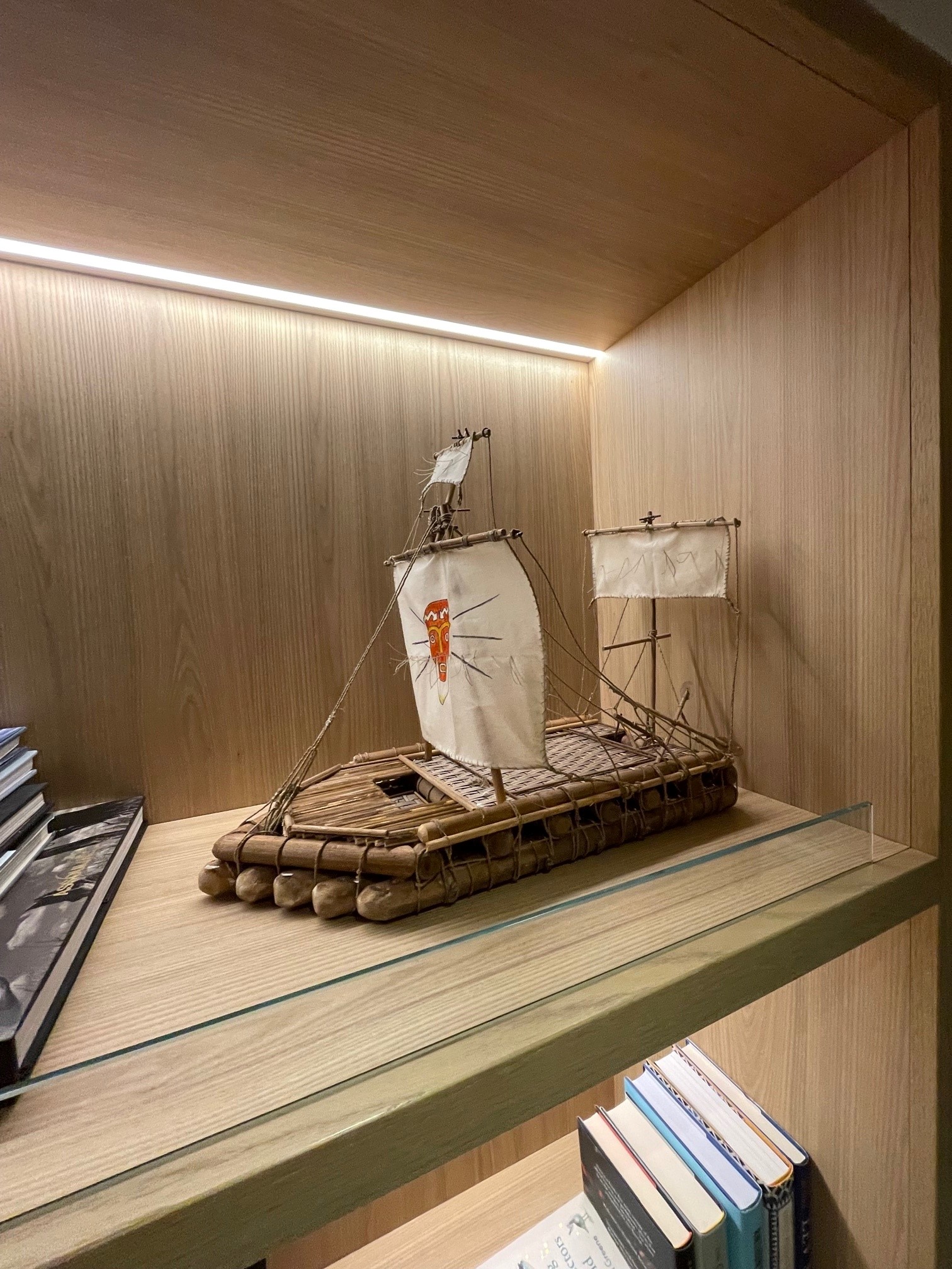 Kontiki.jpg
