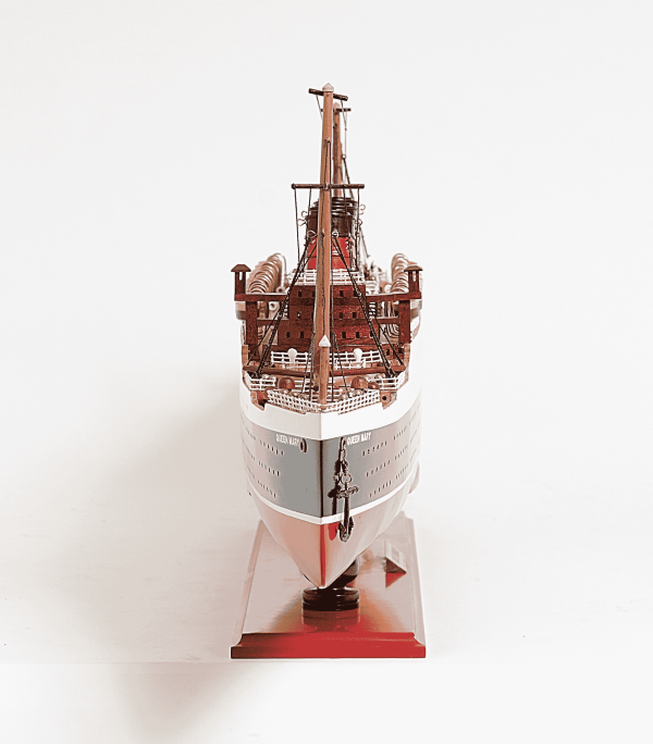 Queen-Mary-Model-Ship-OMH4-600x684-1.png