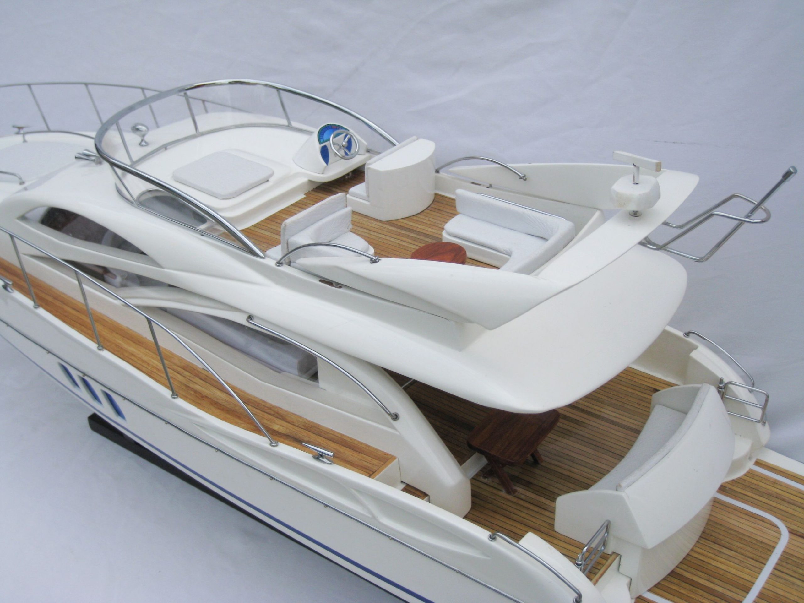 sunseeker_60-6-scaled-1.jpg