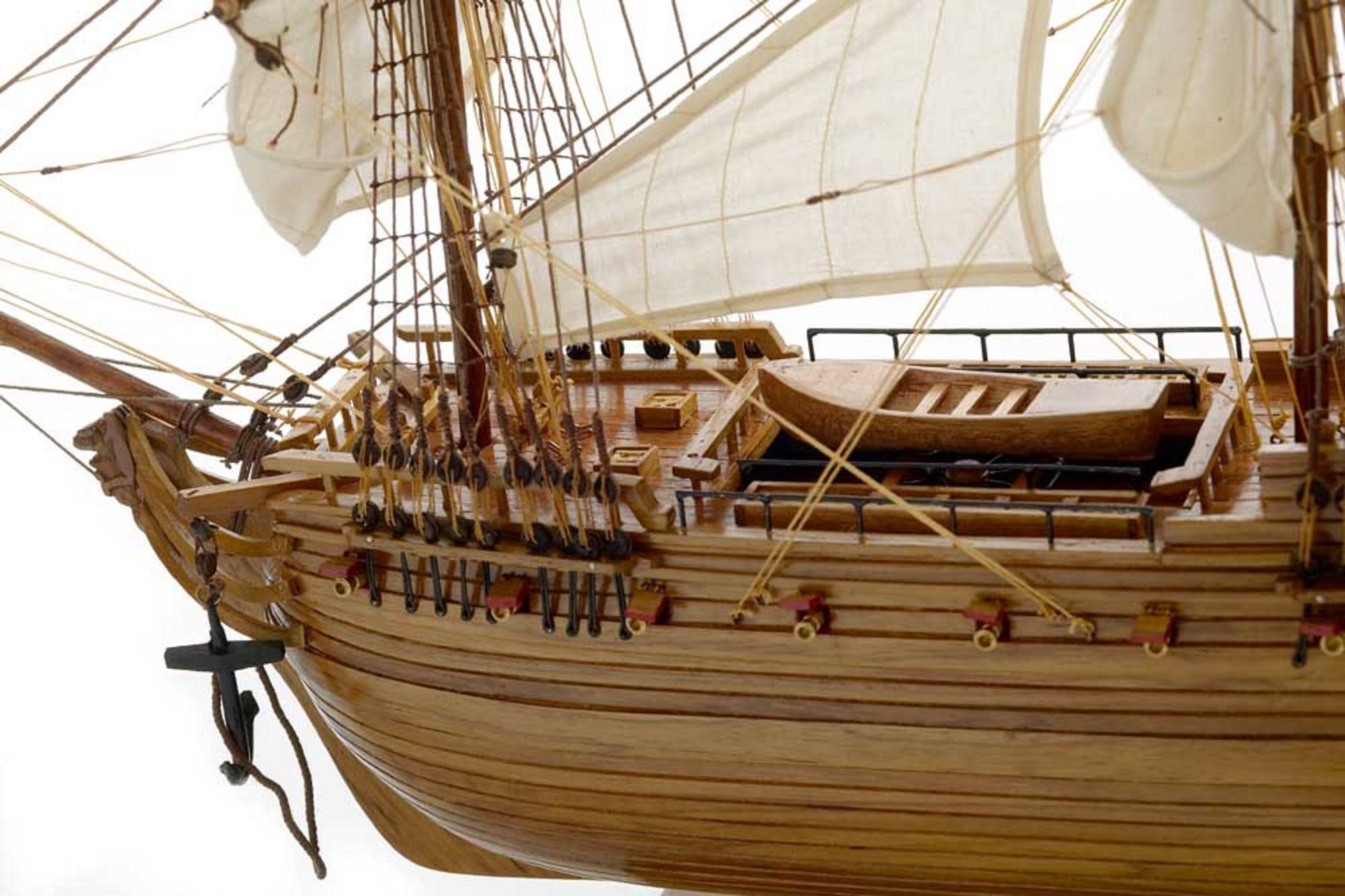 137-8571-Saint-Geran-Model-Ship-Superior-Range.jpg