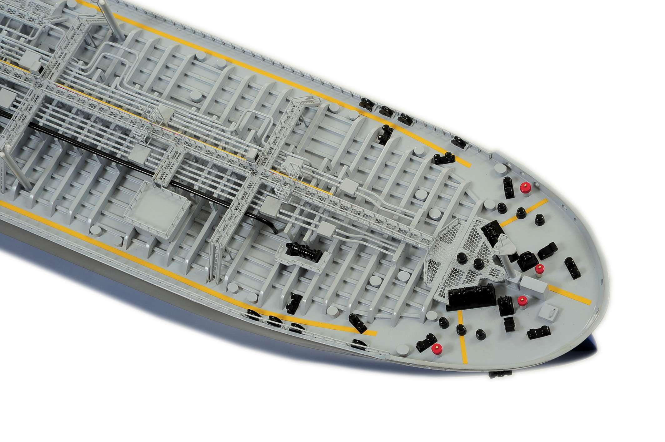 1451-4598-Oil-Tanker-Model-Ship-2-1.jpg