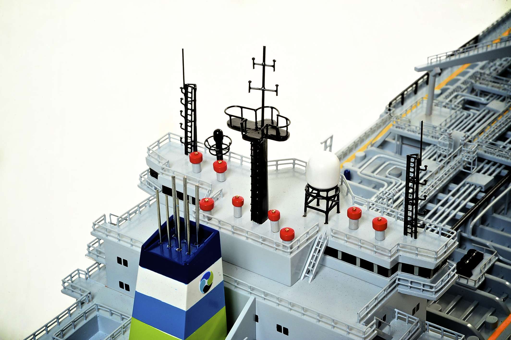 1451-4611-Oil-Tanker-Model-Ship-2-1.jpg