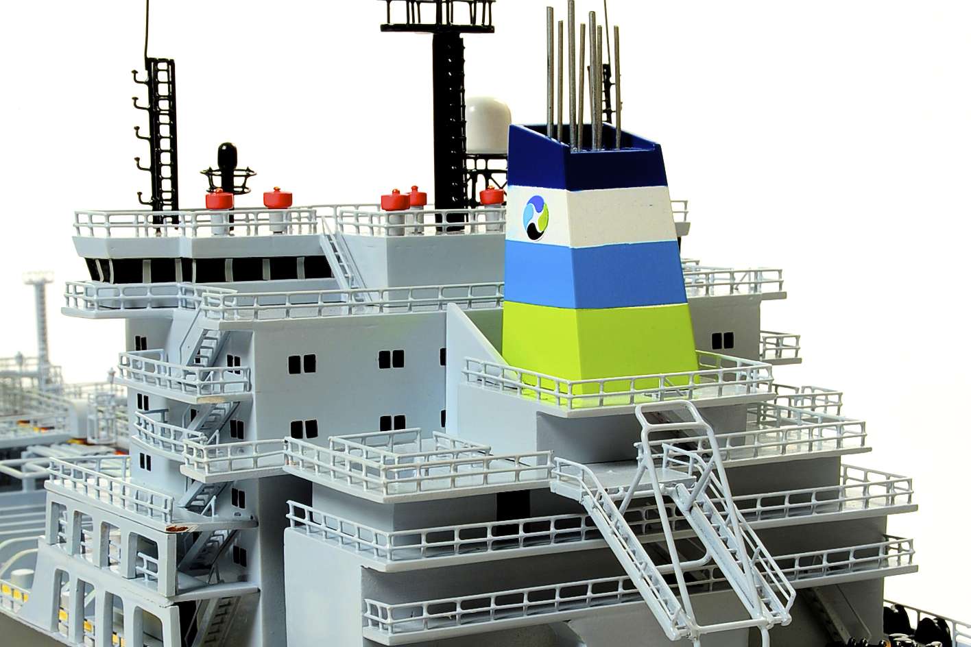 1451-4614-Oil-Tanker-Model-Ship-2-1.jpg