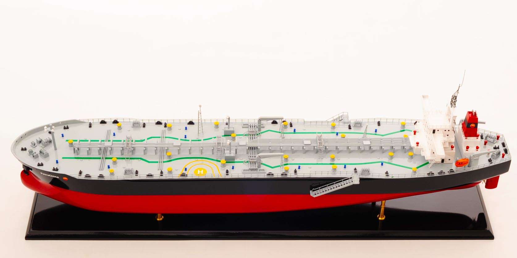 Very Large Crude Oil (VLCC) Tanker Display Ship Model - Premier Ship Models