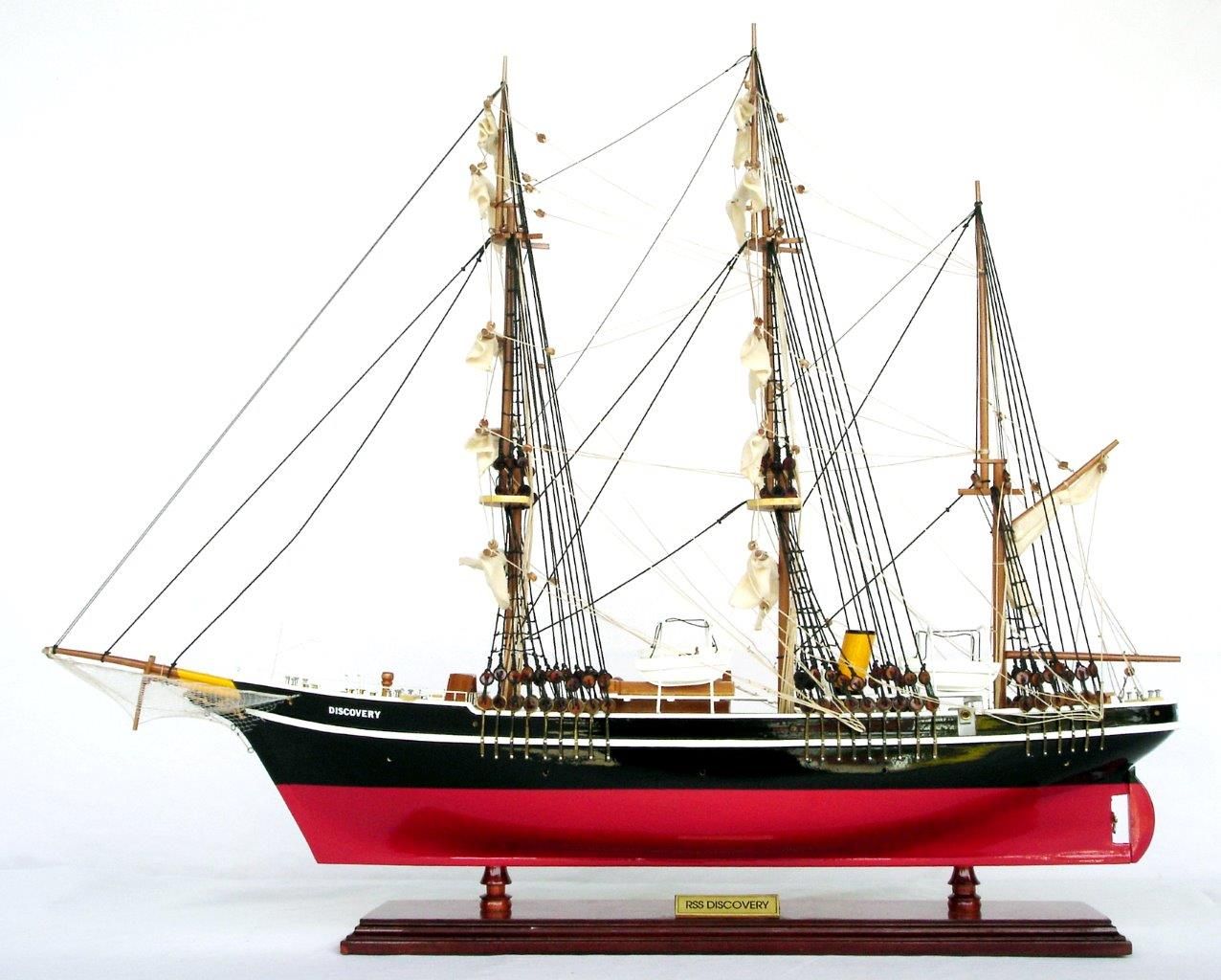 2058-12187-RRS-Discovery-ship-model.jpg
