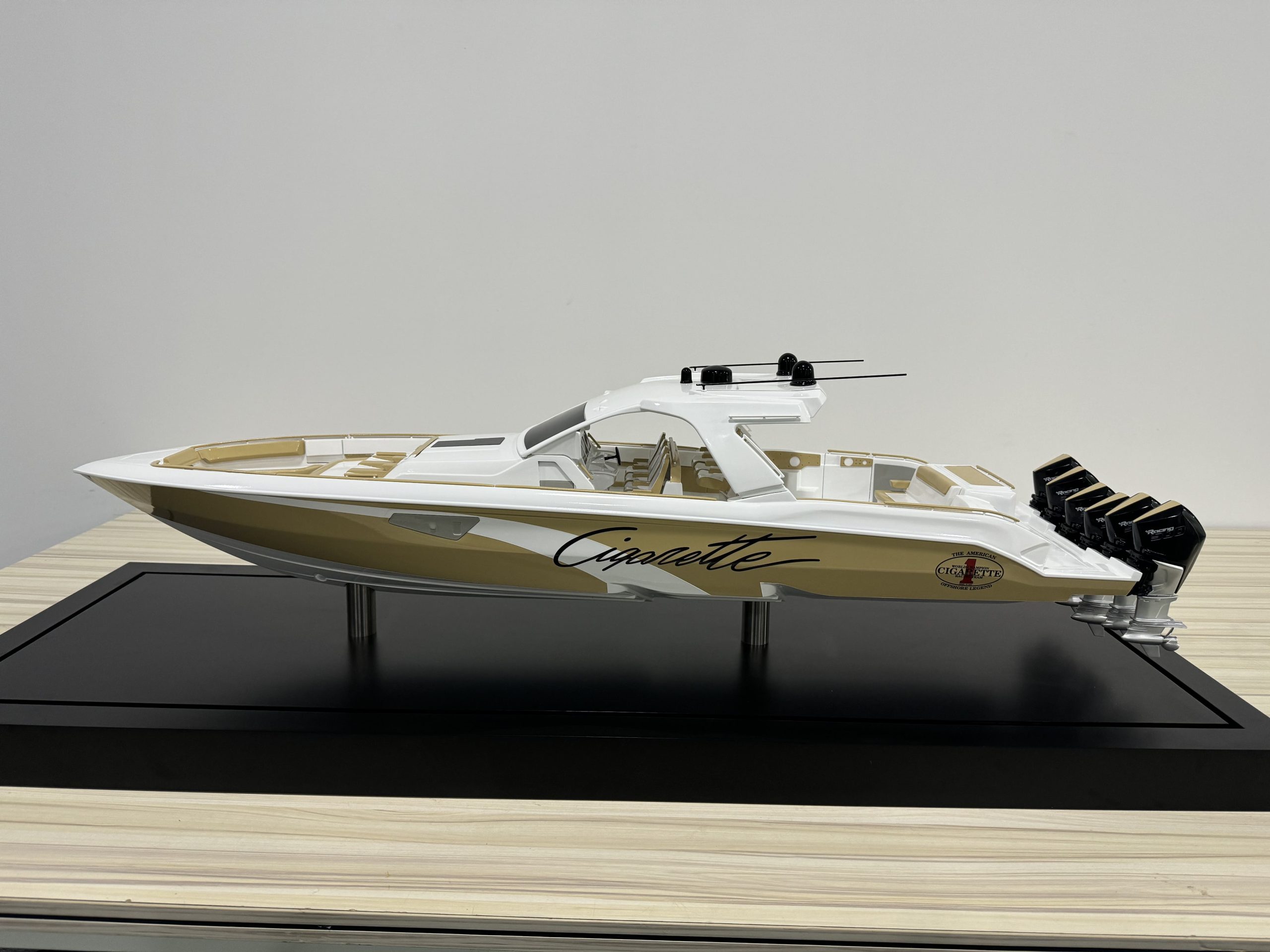 Thunder 52 Display Ship Model - BM