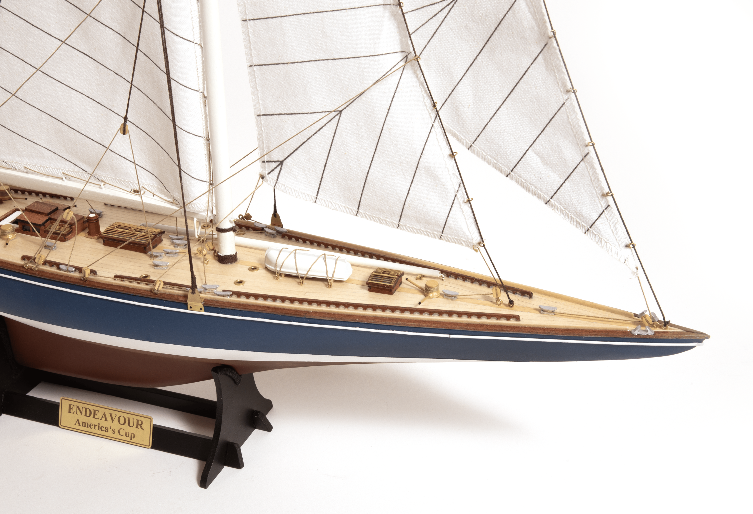 ENDEAVOUR-CUP-007-scaled-2.png