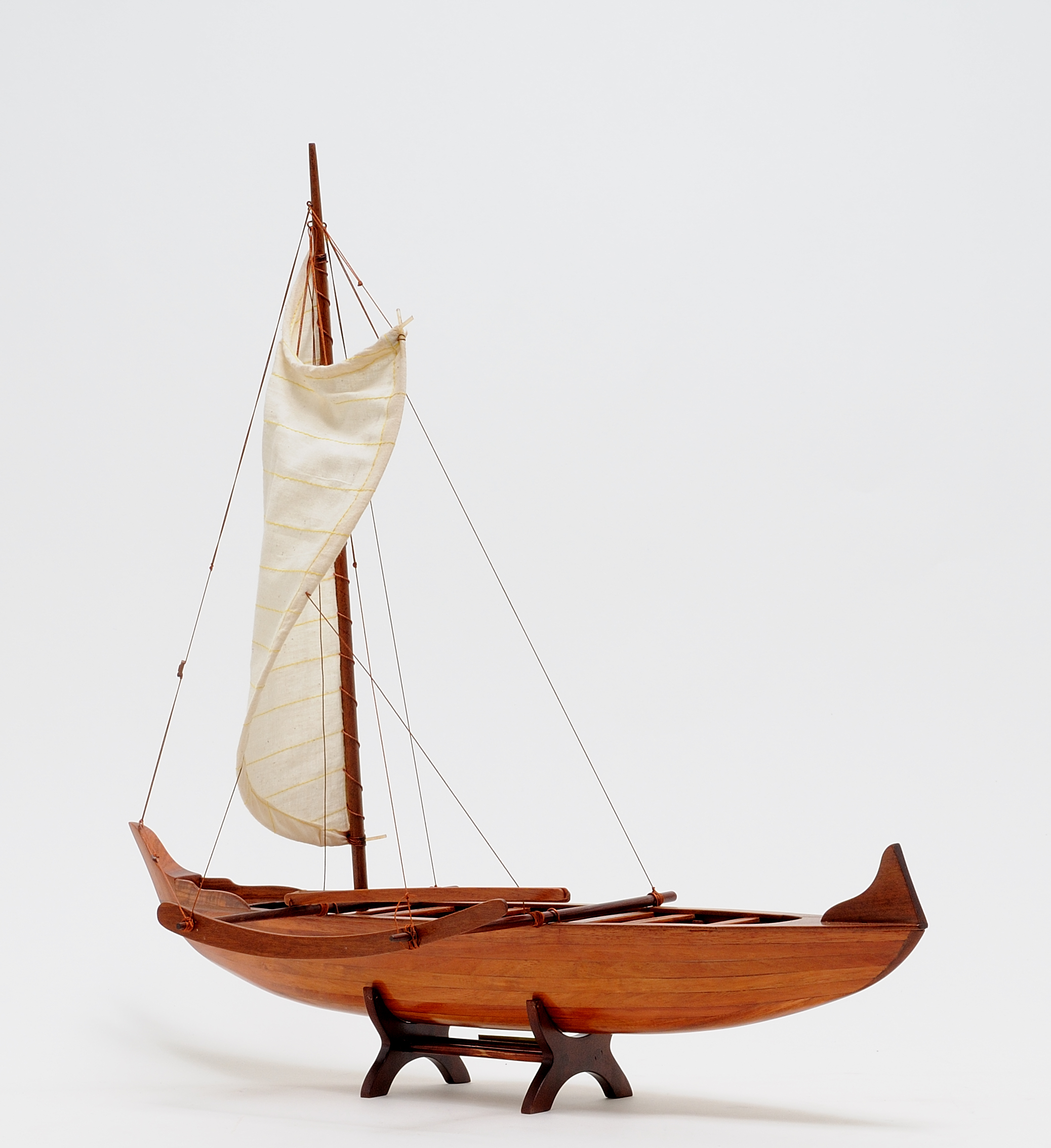 Hawaiian-Canoe-Model-Ship-OMH2-1.jpg