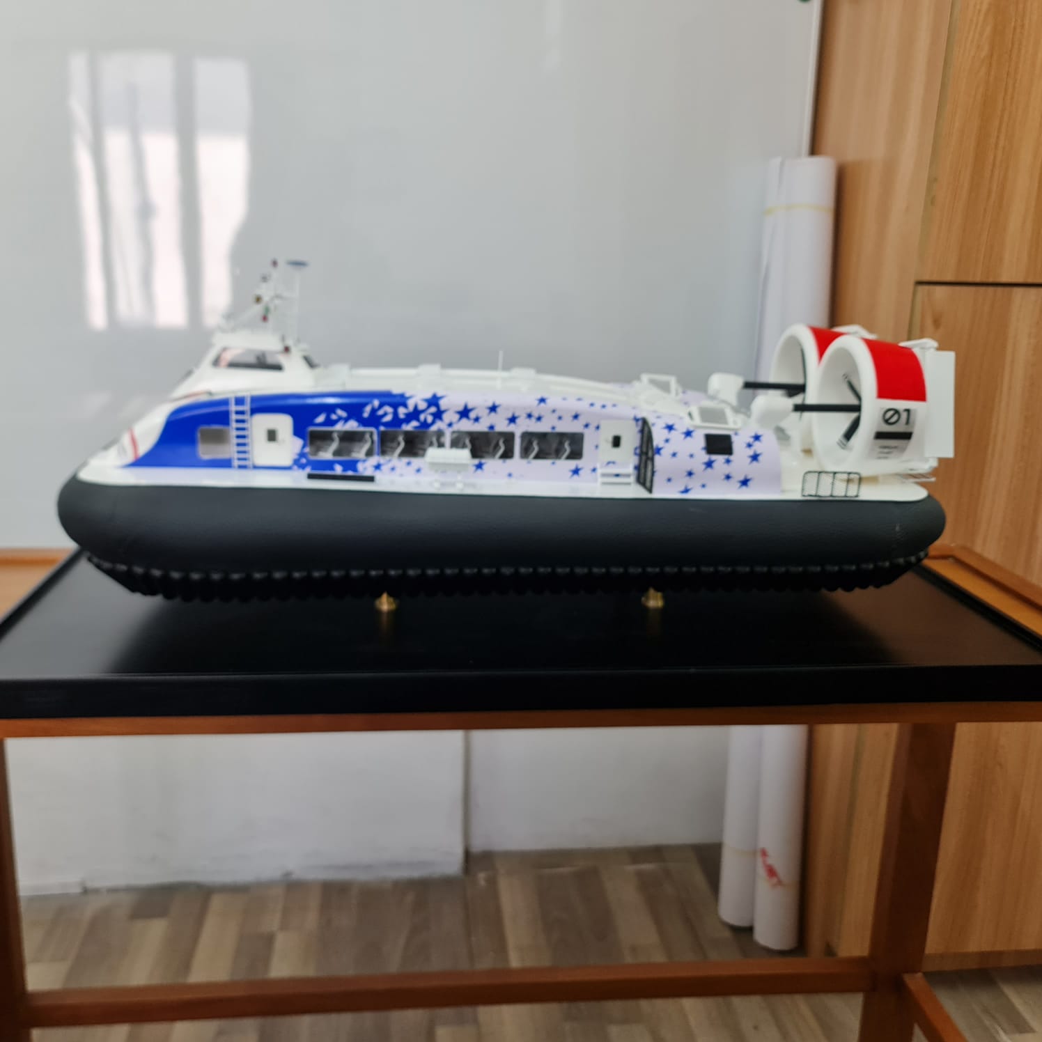 Hovercraft Display Ship Model - Premier Ship Models