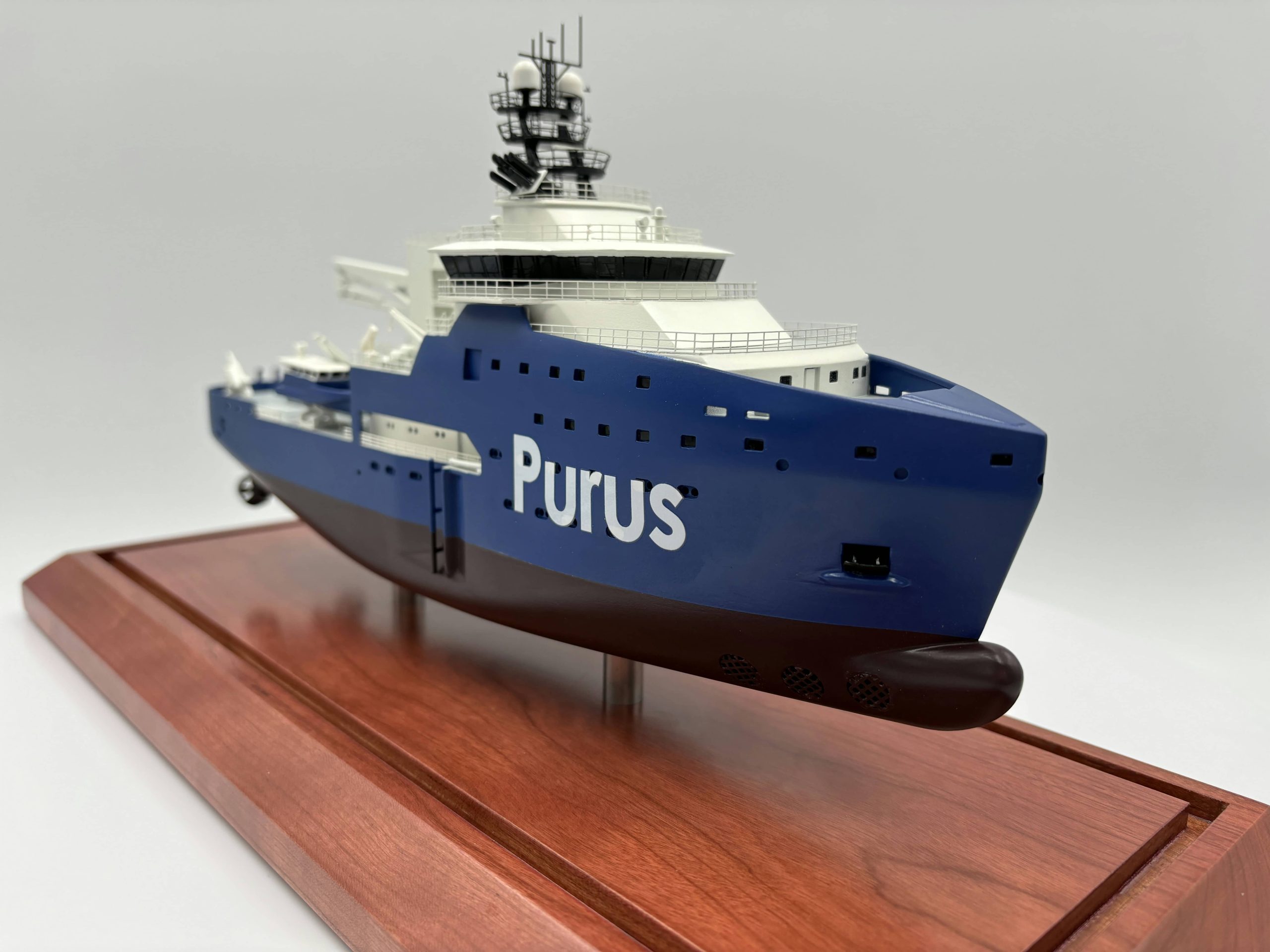 Purus Horizon Display Ship Model - BM