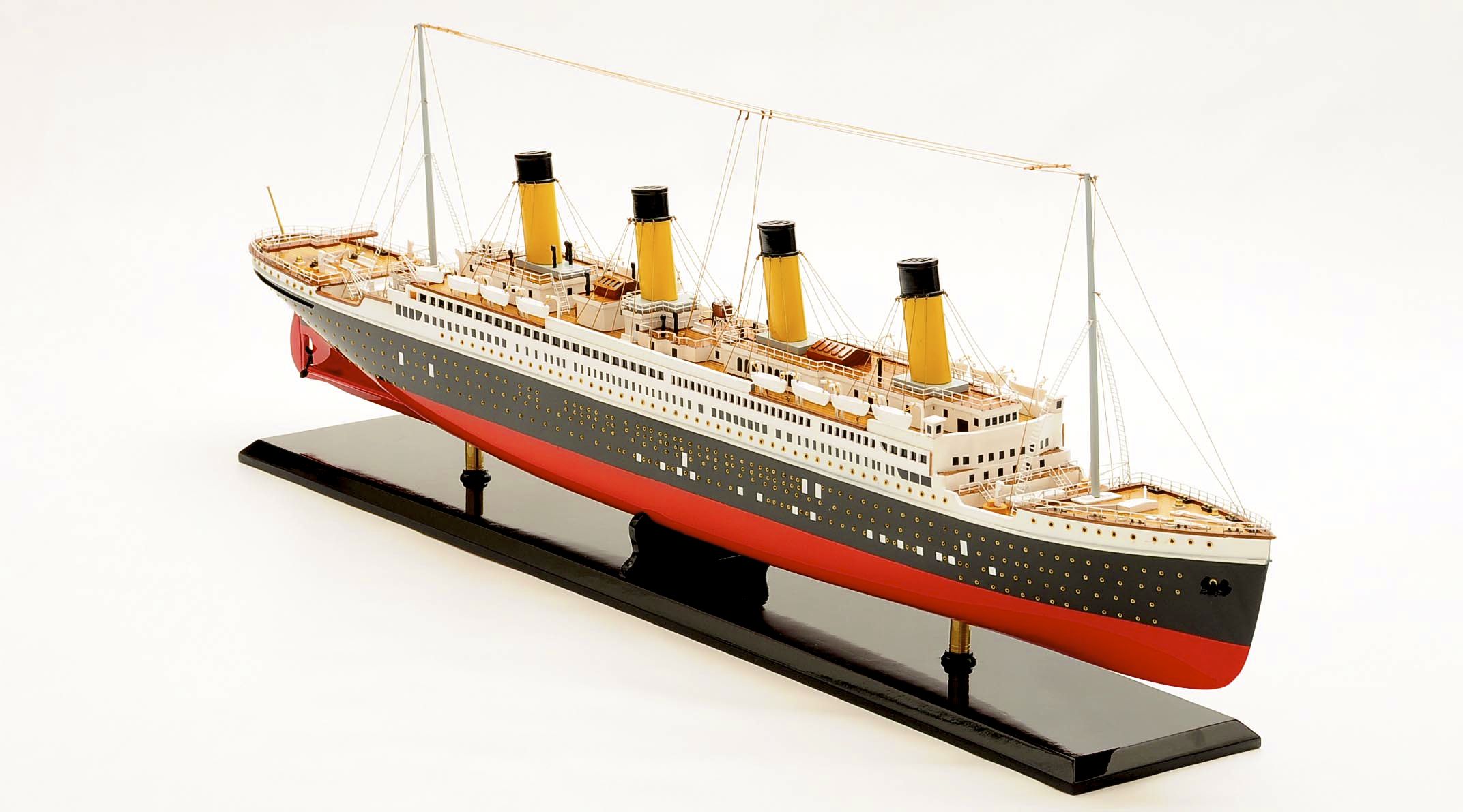 Cruise Ships (BM)