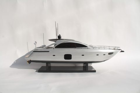 Modern Luxury Yachts (DM)