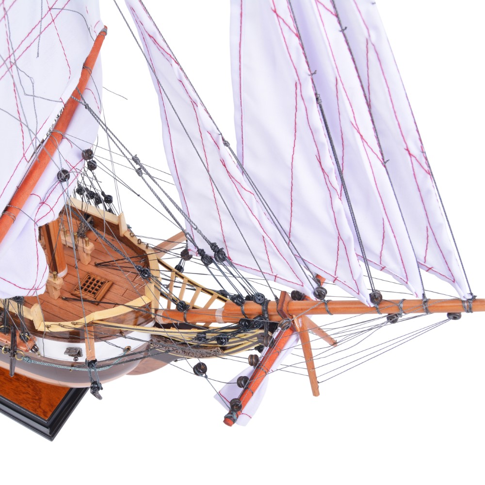 t110-uss-constellation-l07-1.jpg