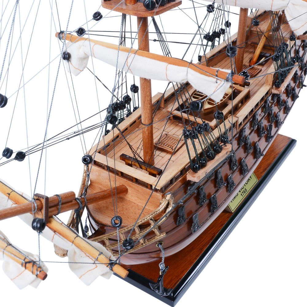 t175-victory-small-tall-ship-model-l04-1.jpg
