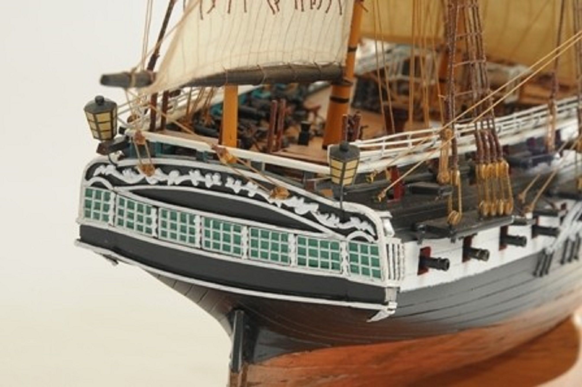 1059-7409-HMS-Trincomalee-Ship-Model-Premier-Range