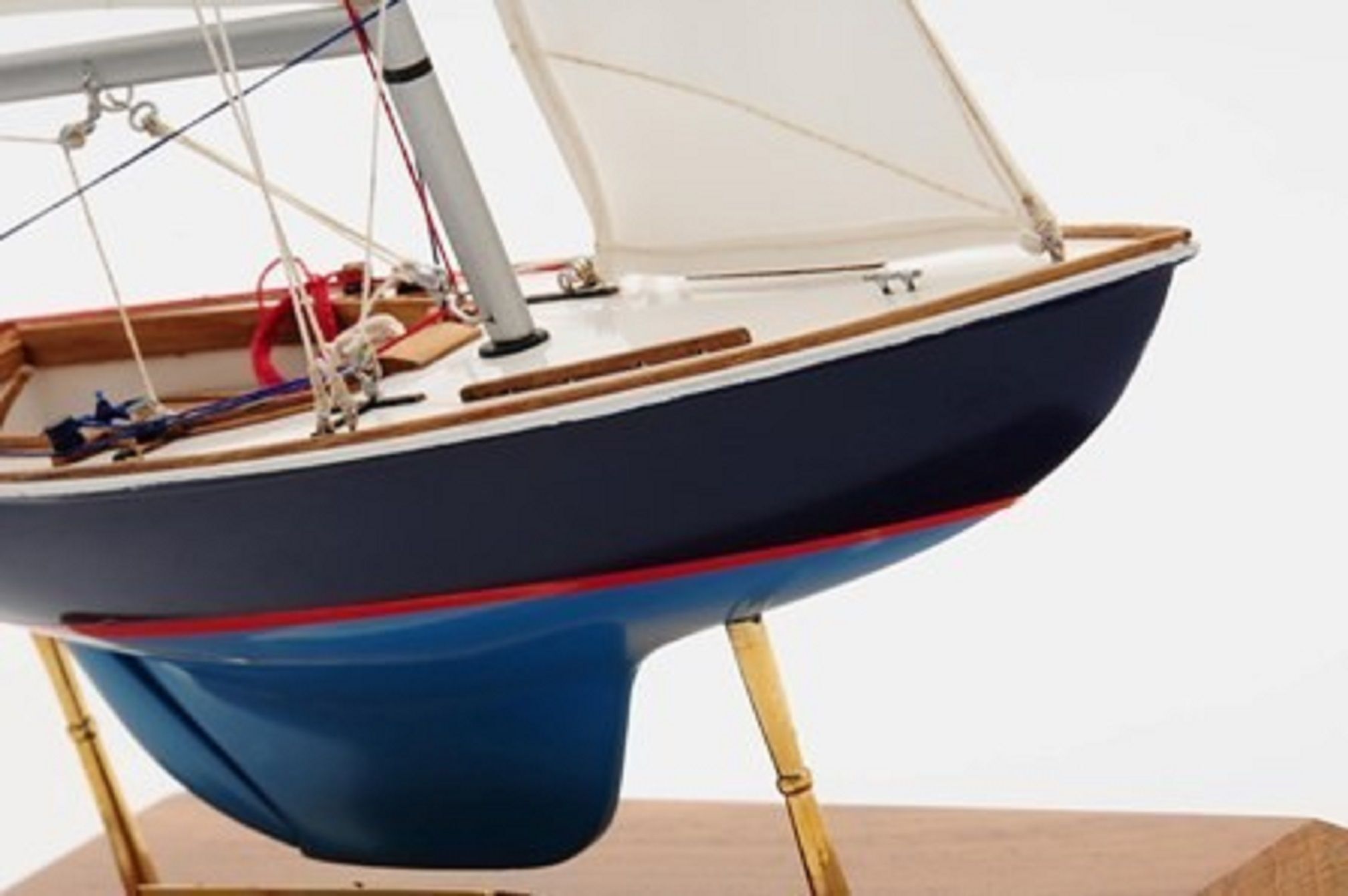 1230-7073-Sensation-Model-Yacht