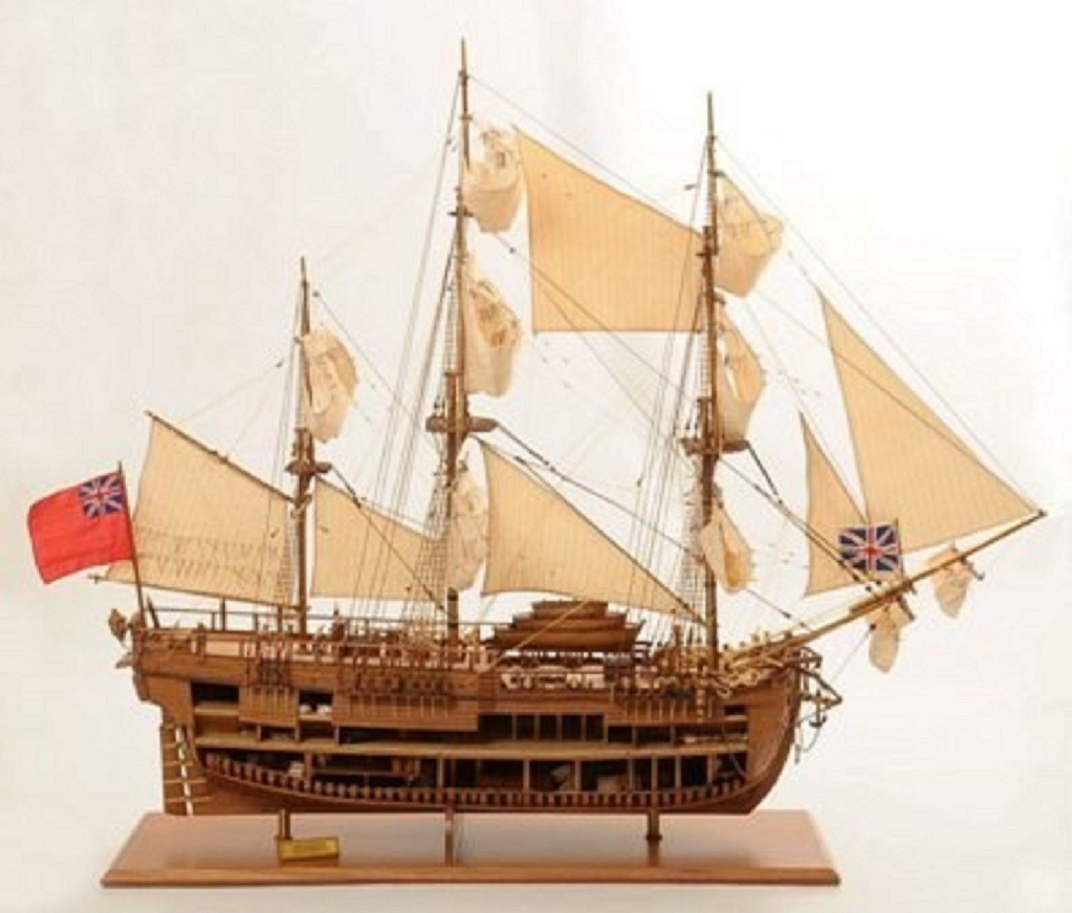 HMS Endeavour (coque ouverte) - Maquette de bateau