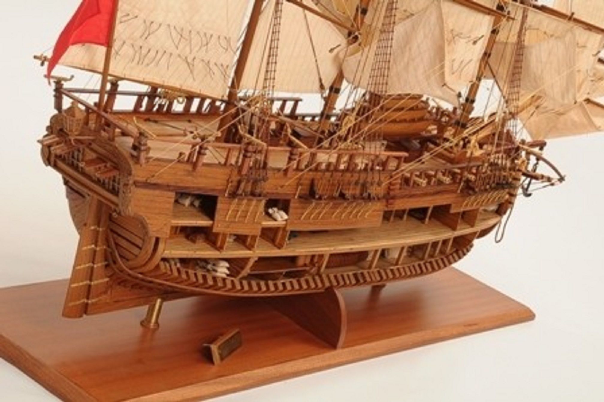 1232-7325-HMS-Endeavour-Open-Hull-Model-Ship-Premier-range