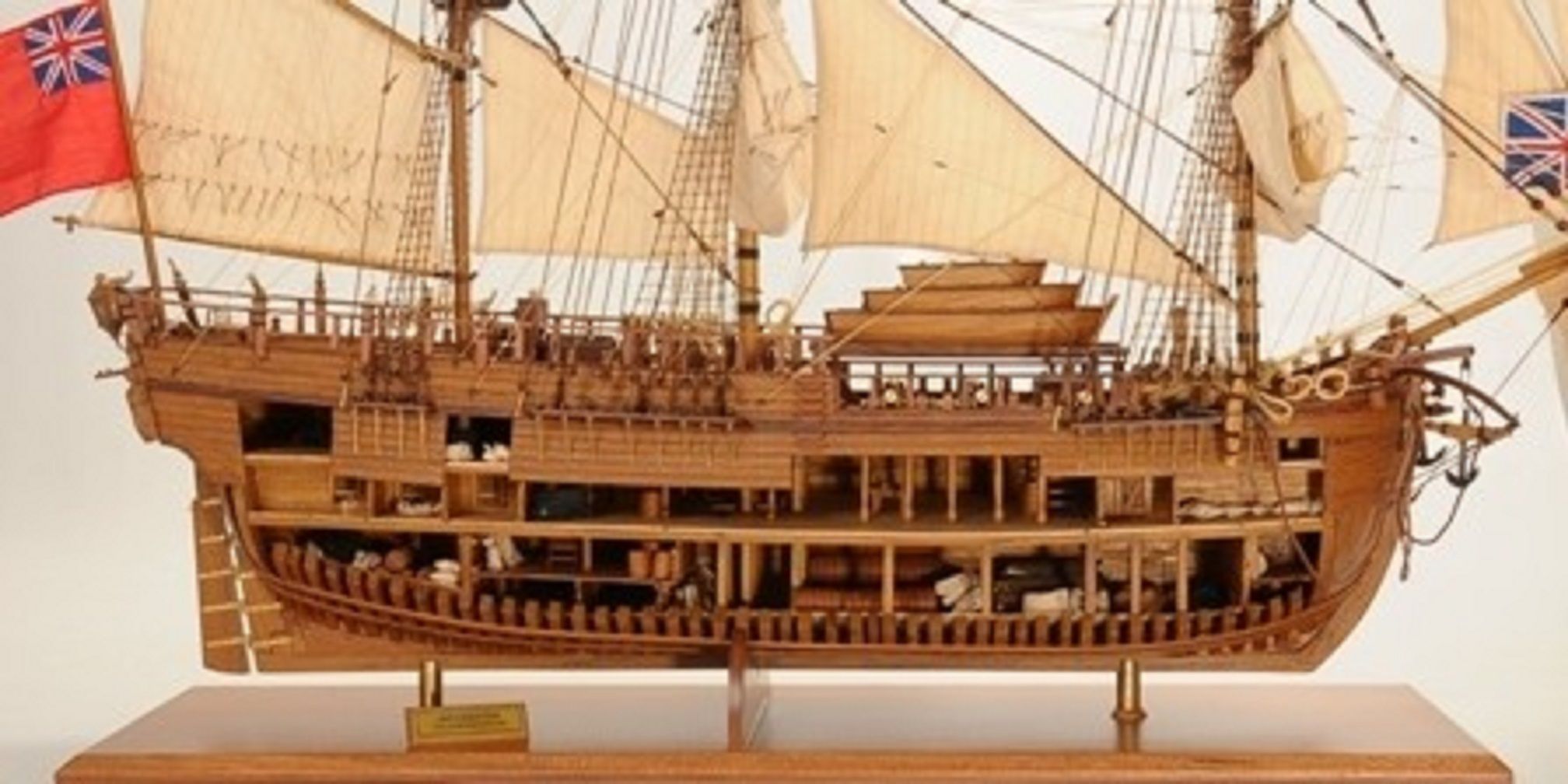 1232-7331-HMS-Endeavour-Open-Hull-Model-Ship-Premier-range