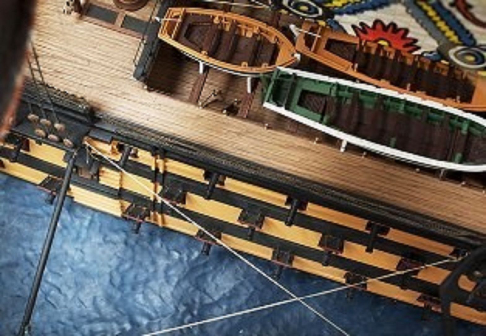 1291-7428-HMS-Victory-Bicentennial-Model-in-a-Bottle-Premier-Range