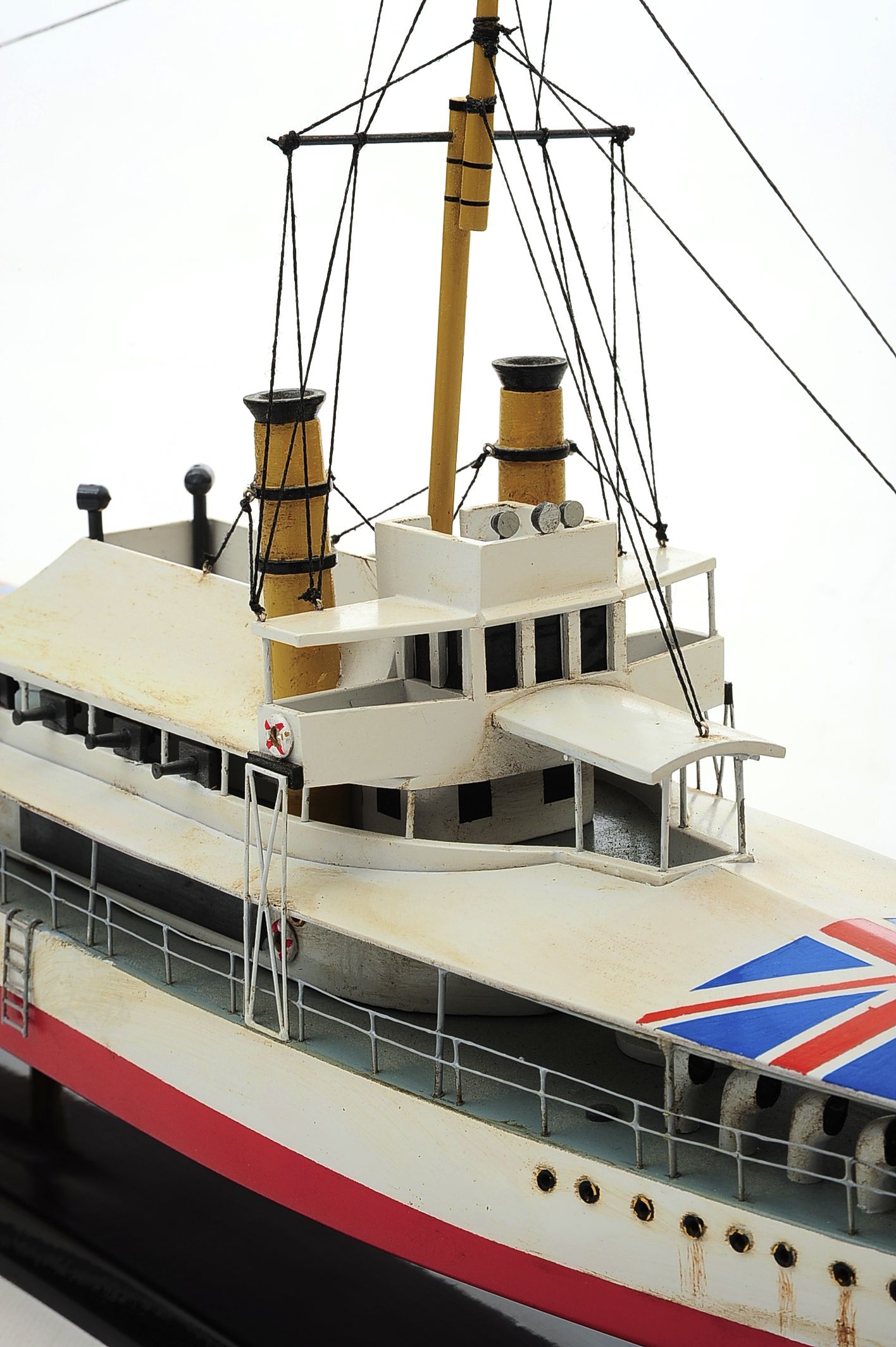 1392-6175-HMS-Cockchafer-Premier-Range