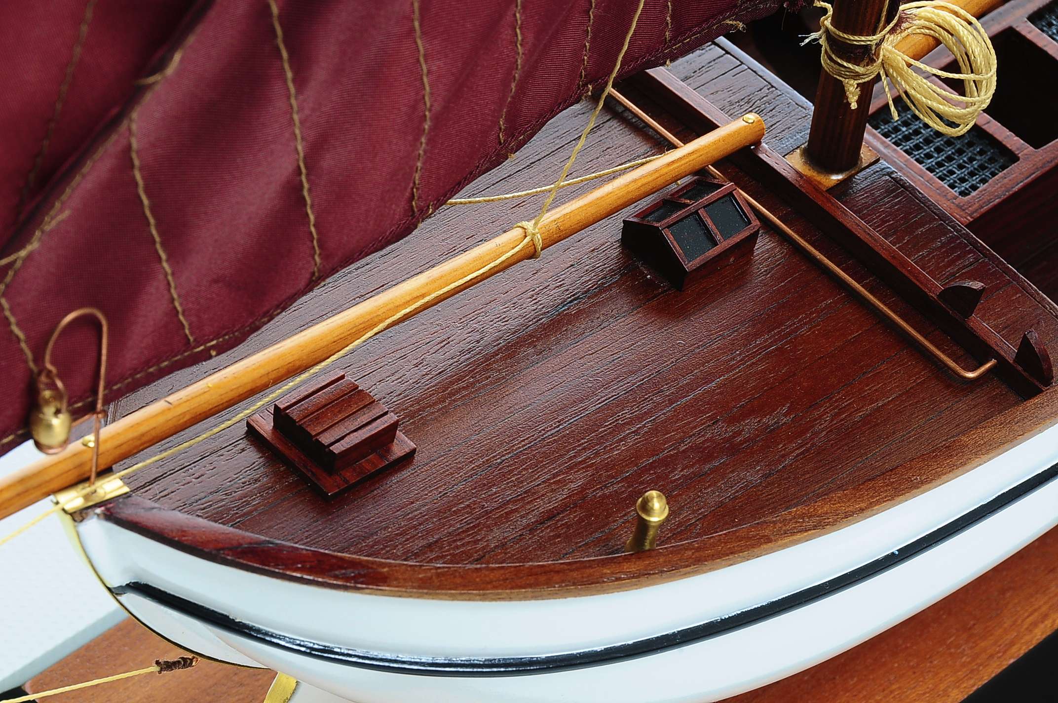 1432-4585-Dutch-Marker-Roundbow-Model-Boat