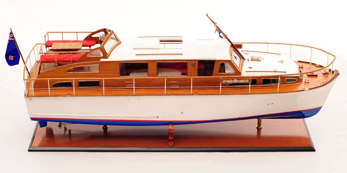 Starcraft 40 (Rajdhani) - Maquette de bateau