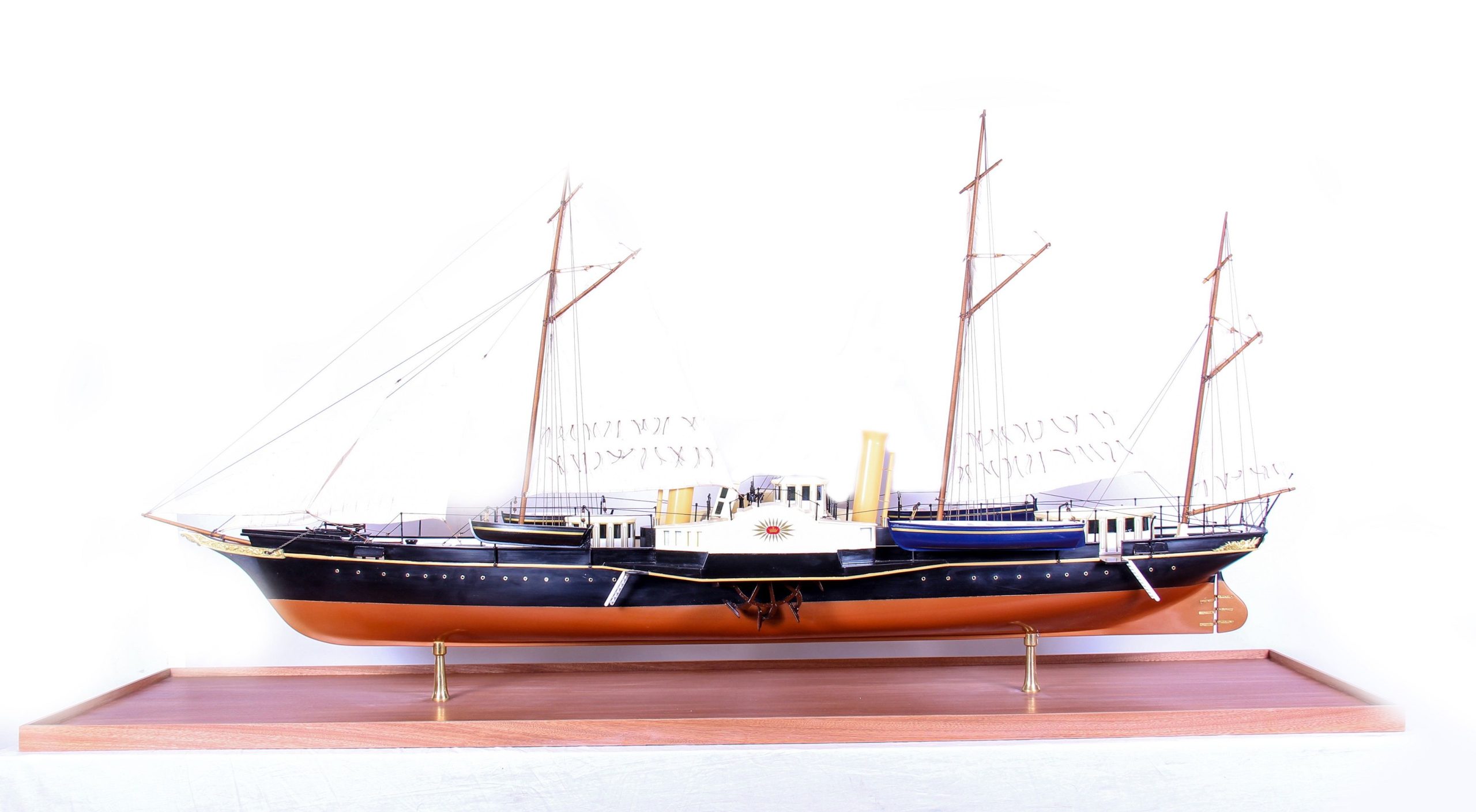 Maquette bateau - yacht royal HMS Alberta
