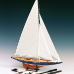 Endeavour Yacht Model Boat Kit - Amati