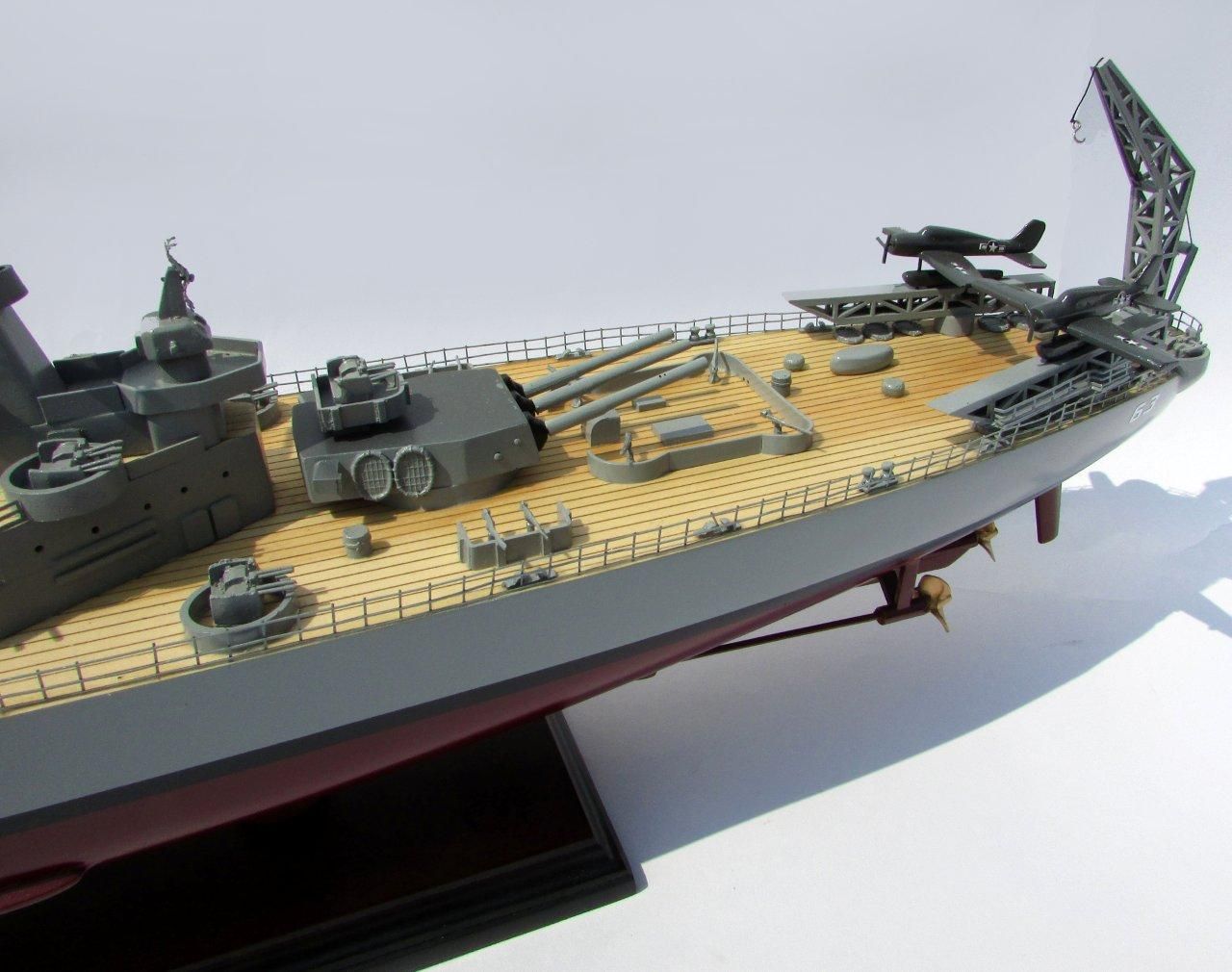 2015-12593-USS-Missouri-model-boat