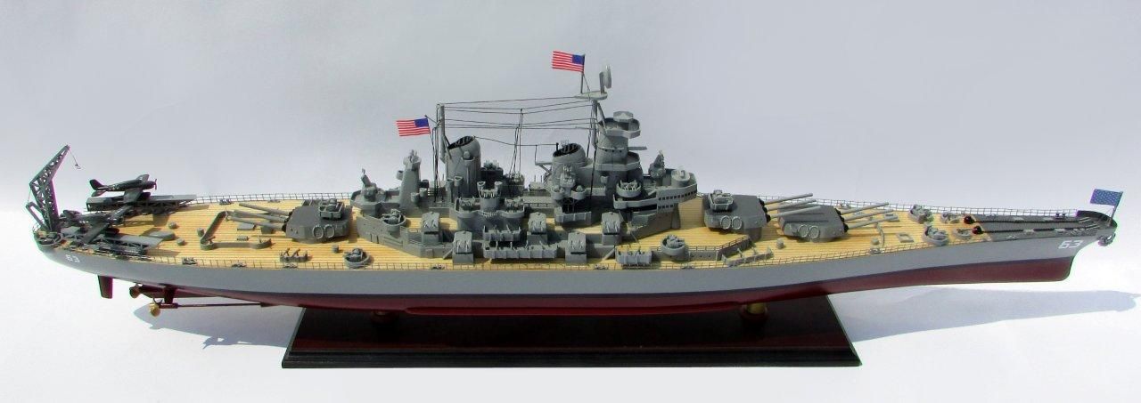 2015-12599-USS-Missouri-model-boat