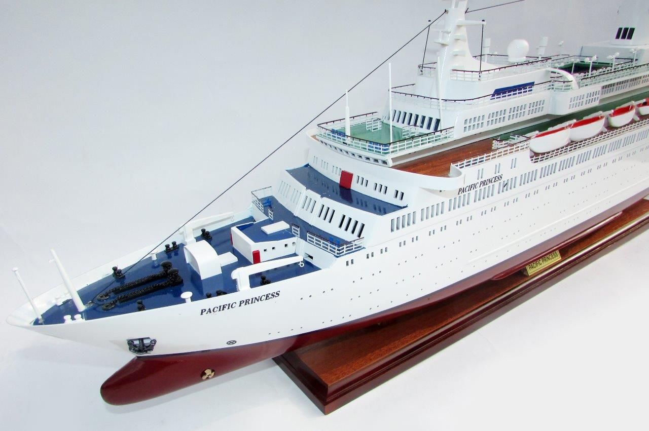 2036-12036-MS-Pacific-Princess-Model-Boat