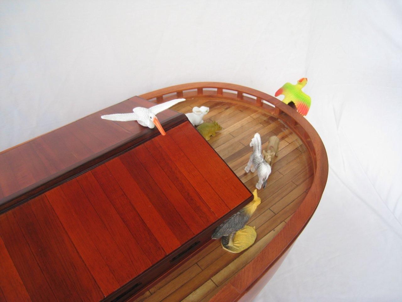 2043-12578-Noahs-Ark-Model-Boat