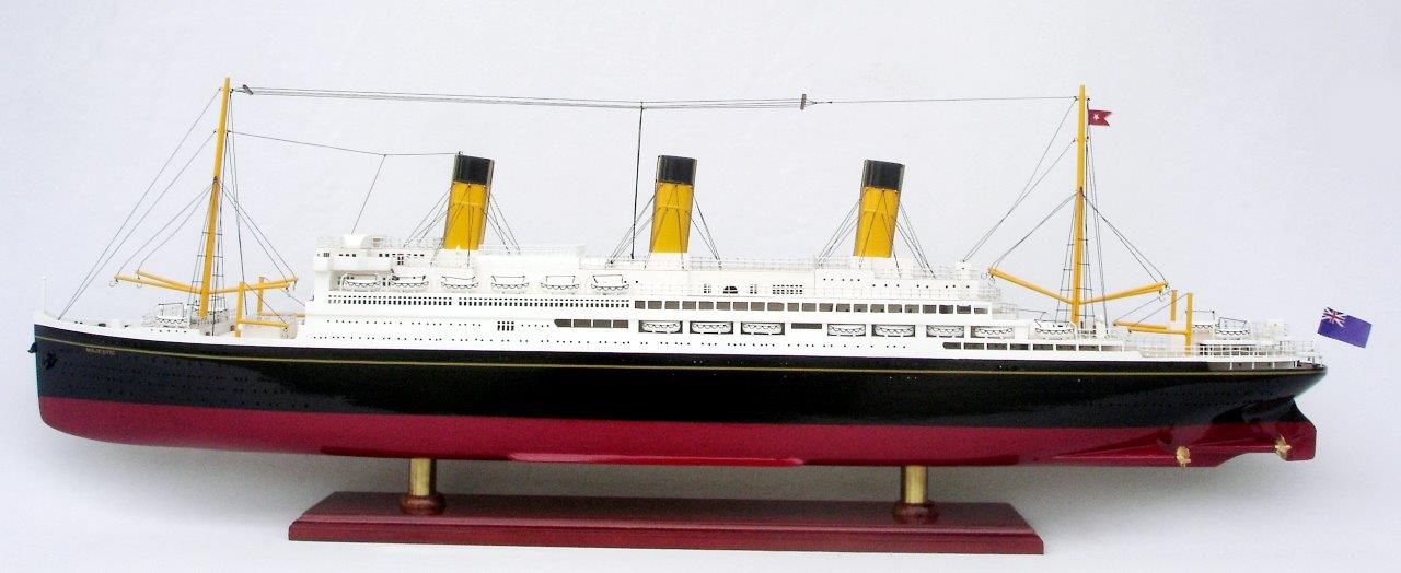 Maquette en bois RMS Majestic - GN
