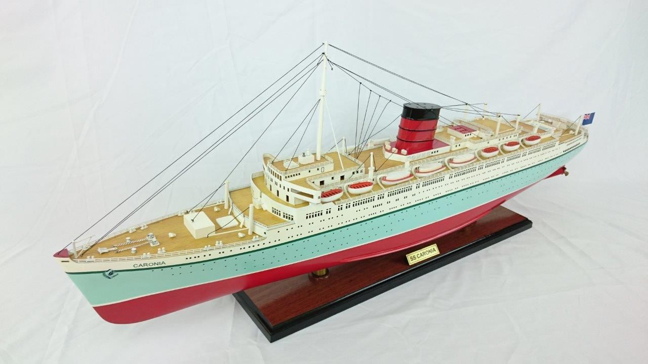 2060-12200-RMS-Caronia-model-boat
