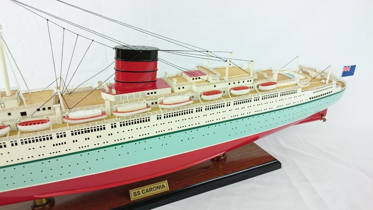 2060-12202-RMS-Caronia-model-boat