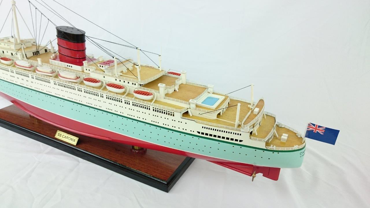 2060-12205-RMS-Caronia-model-boat